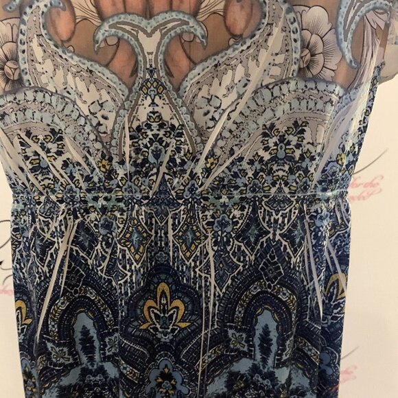 Unity. Size Large. Short Cap Sleeve. Pullover. Embellished/Studded. B73. - Picture 5 of 6